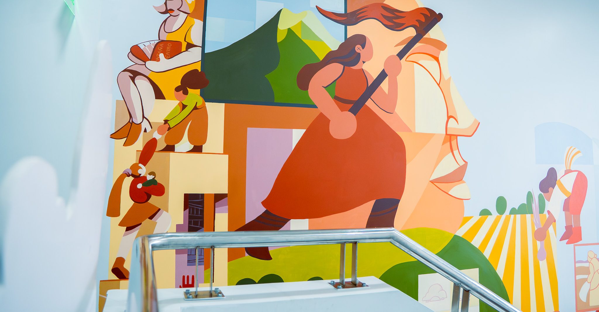 Mural de Makarena Kramcsak "Mujeres que dejan huella"