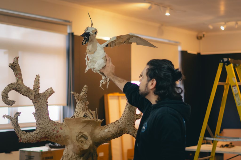Ñuble Inspira presenta “Transmutación botánica post glaciar de Ñuble”, la nueva exposición del artista Camilo Pino